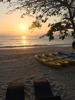 Aava Resort And Spa