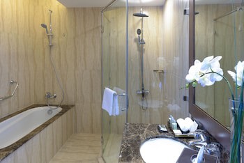 La Suite Dubai Hotel & Apartments Operated by Minor Hotels galeri fotoğrafı