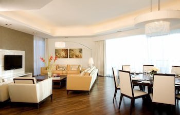 La Suite Dubai Hotel & Apartments Operated by Minor Hotels galeri fotoğrafı