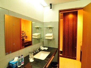Aston Ketapang City Hotel
