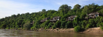 Serena Mivumo River Lodge