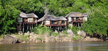 Serena Mivumo River Lodge