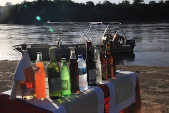 Serena Mivumo River Lodge