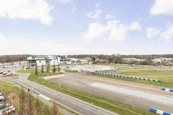 Brooklands Hotel