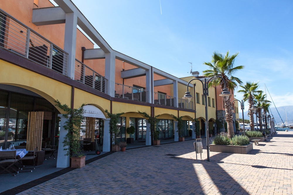MarinaPlace Resort & Spa