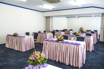 Heritage Park Hotel