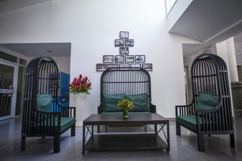 Heritage Park Hotel