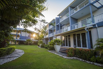 Heritage Park Hotel