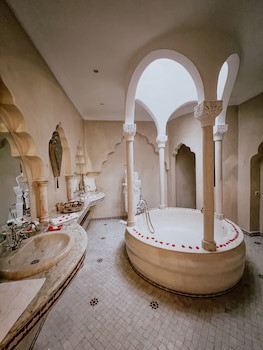 Demeures D'orient Riad Deluxe & Spa