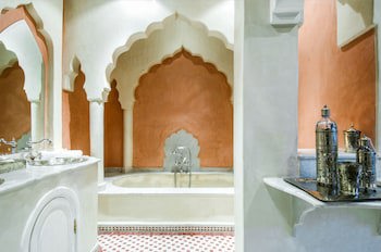 Demeures D'orient Riad Deluxe & Spa