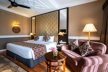 Century Pines Resort