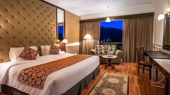 Century Pines Resort