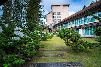 Century Pines Resort