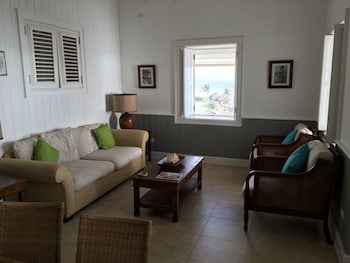Atlantis Historic Inn