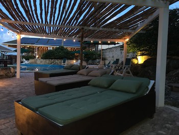 Atlantis Historic Inn