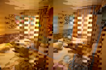 Tashkonak Studio Suites