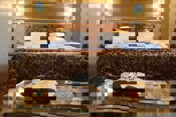 Tashkonak Studio Suites