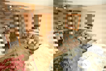 Tashkonak Studio Suites