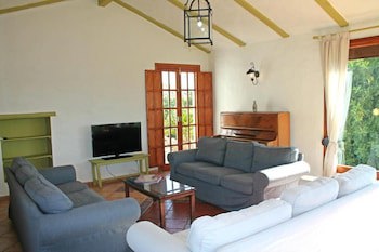 Casa Rural Los Algarrobales