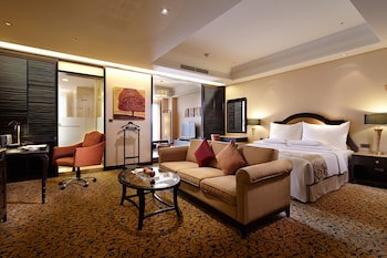 E-Da Royal Hotel