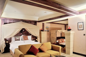 E-Da Royal Hotel