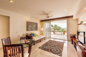 Grand Miramar All Luxury Suites & Residences