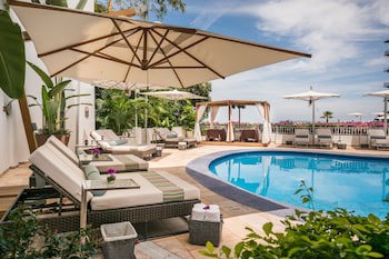 Grand Miramar All Luxury Suites & Residences