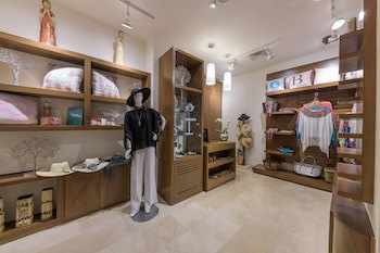 Grand Miramar All Luxury Suites & Residences