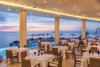 Grand Miramar All Luxury Suites & Residences