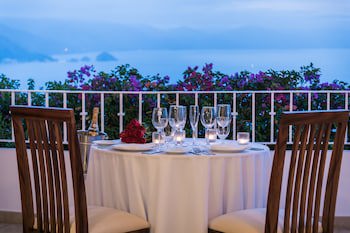 Grand Miramar All Luxury Suites & Residences