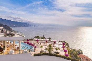 Grand Miramar All Luxury Suites & Residences