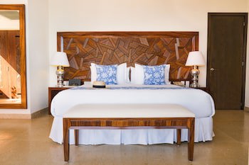 Grand Miramar All Luxury Suites & Residences