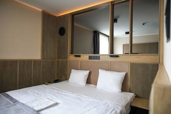 Hotel Ilonn