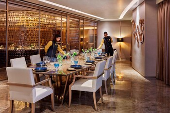 Courtyard By Marriott Mumbai International Airport