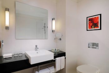 Courtyard By Marriott Budapest City Center