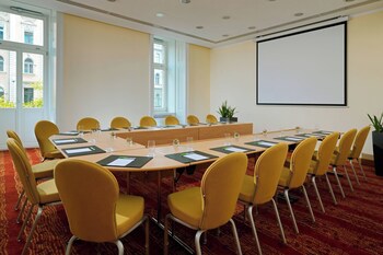 Courtyard By Marriott Budapest City Center