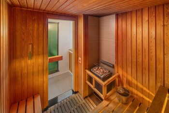 Courtyard By Marriott Budapest City Center