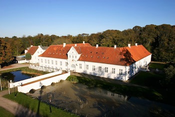 Store Restrup Slotshotel