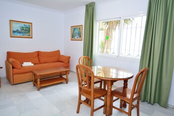 Apartamentos Hc Burriana Playa