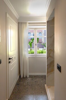 Civitas Boutique Hotel