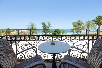 Civitas Boutique Hotel