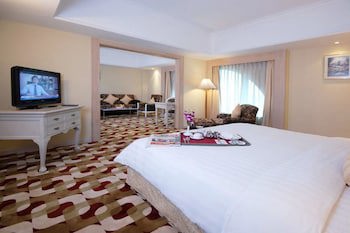 Berjaya Waterfront Hotel
