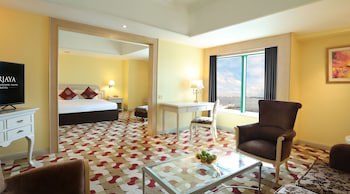 Berjaya Waterfront Hotel