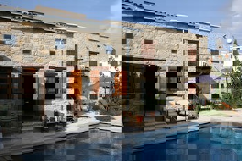 Evkarpos Country House