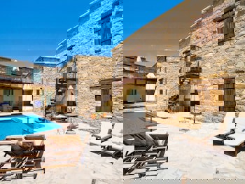 Evkarpos Country House