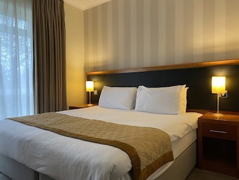 Brook Mollington Banastre Hotel And Spa