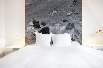 Blooming Hotel