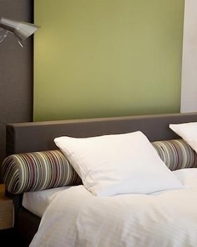Blooming Hotel