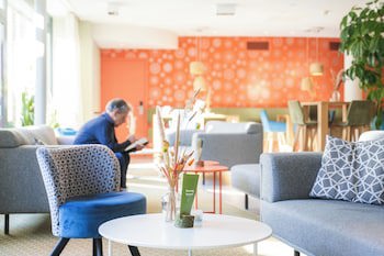 Blooming Hotel