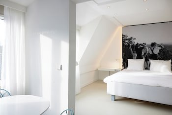 Blooming Hotel